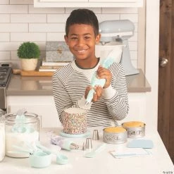 MW Playful Chef: Deluxe Cake Decorating Studio